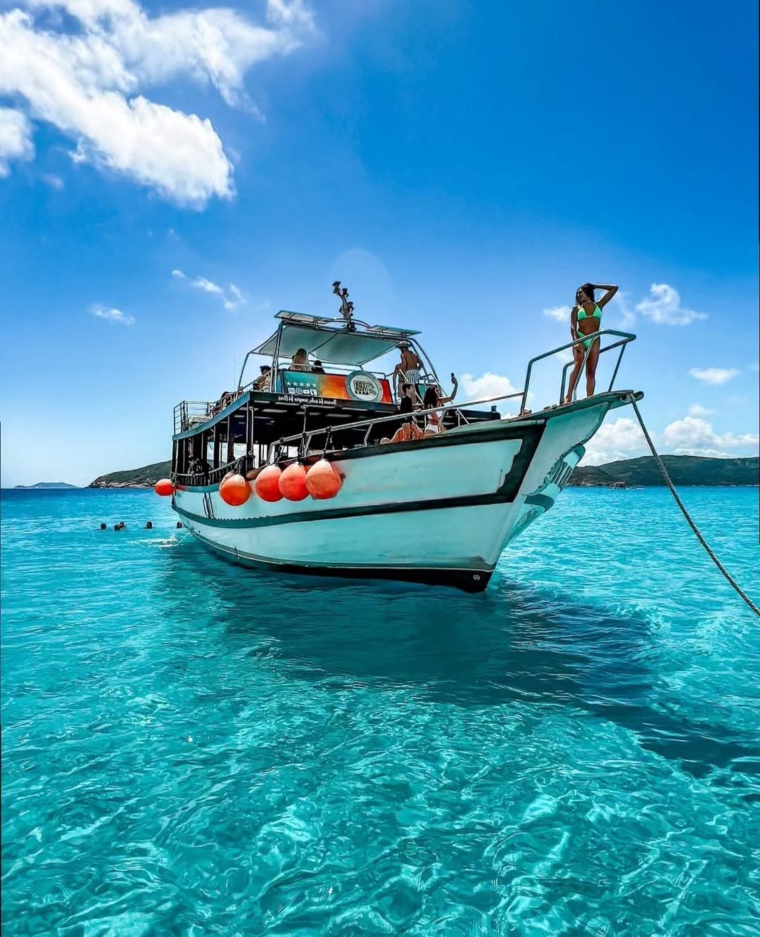 Passeio de barco em Arraial do Cabo Caribe Brasileiro