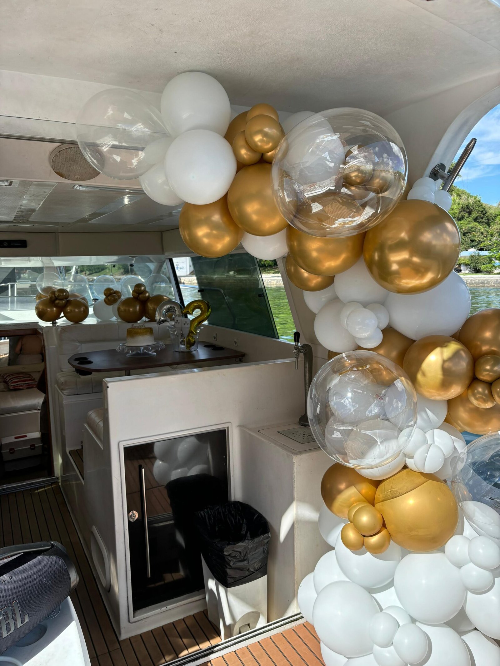 Lancha de 32 pés Roteiro Arraial do Cabo