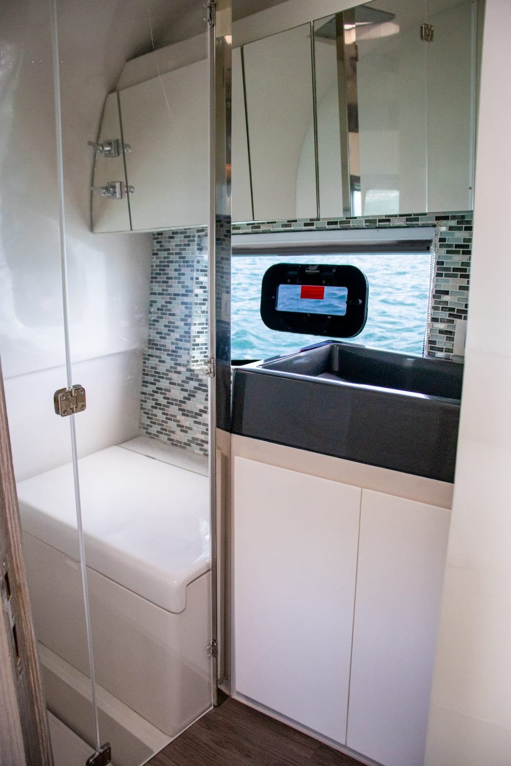 Lancha de 40 pés Até 14 pessoas