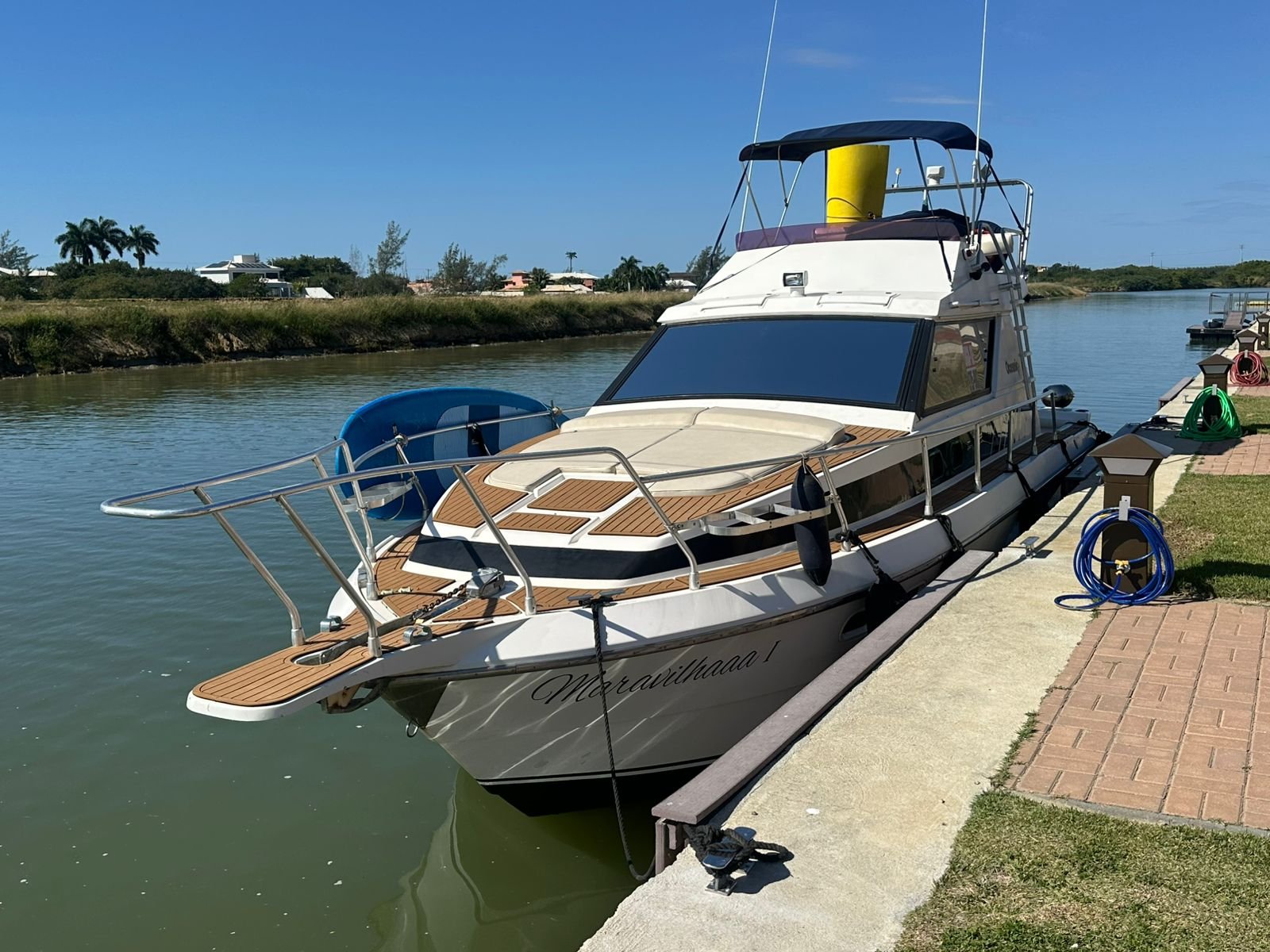 Lancha de 38 pés  para Até 16 pessoas