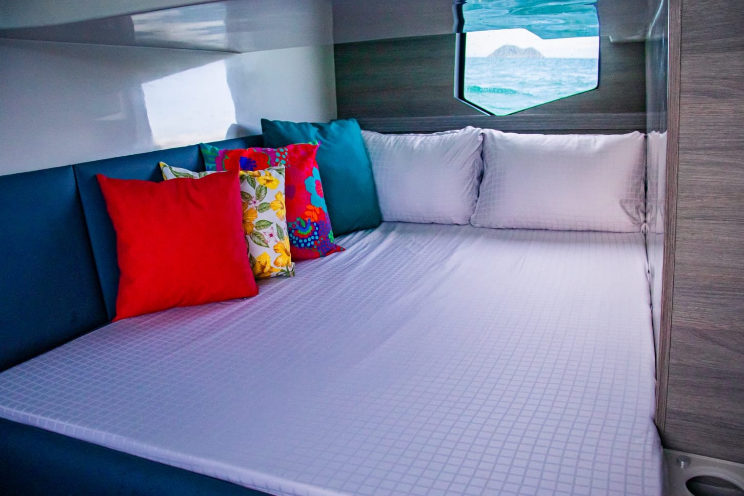 Lancha de 40 pés Até 14 pessoas