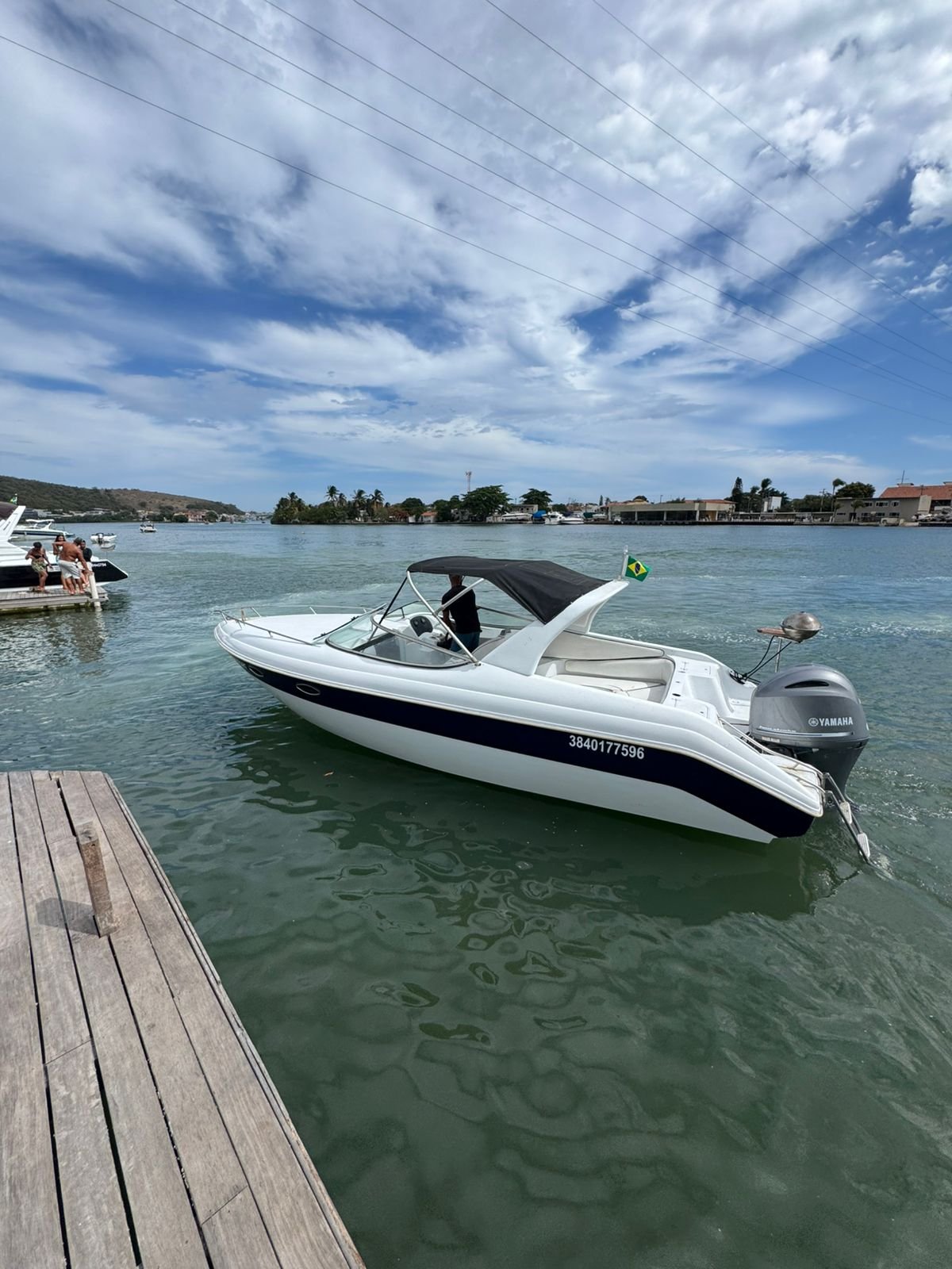Lancha de 26 pés para Até 8 pessoas Roteiro Arraial do Cabo